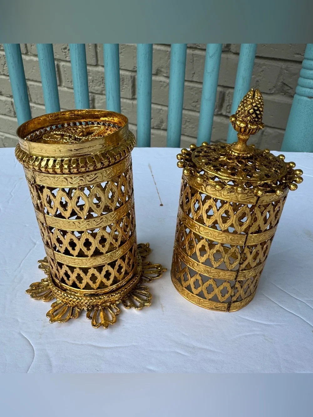 Vintage Hollywood Regency Gold Filigree Vanity Toothbrush Makeup Brush Holder 9”
